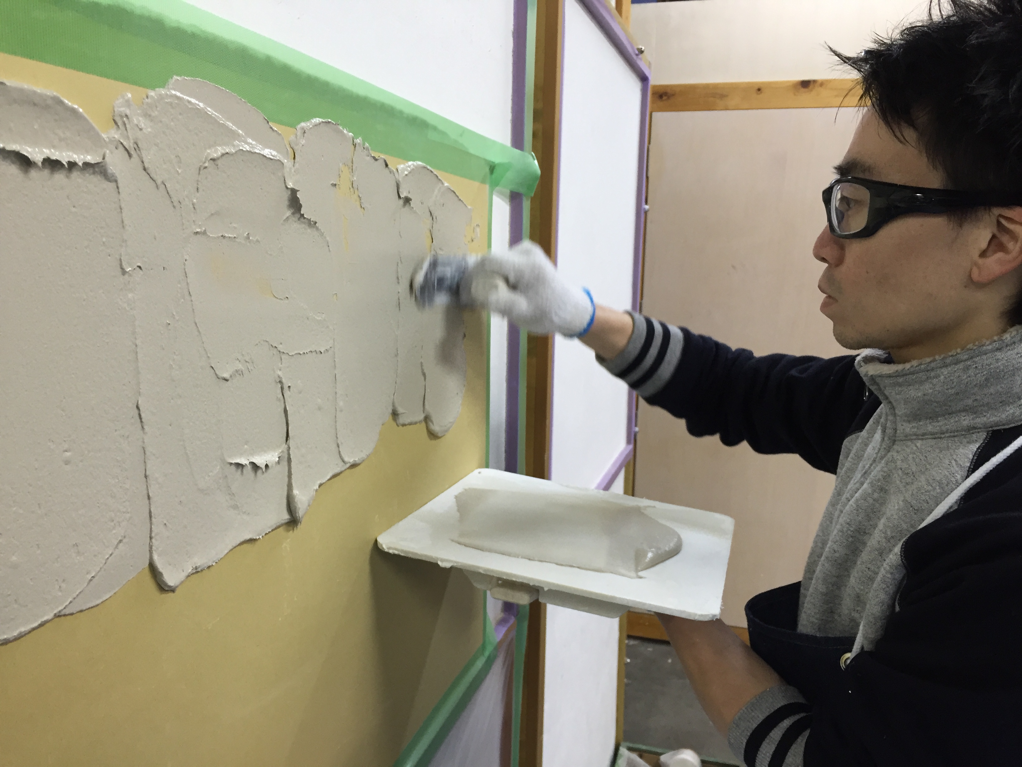 ちいさなお店づくりこそ塗り壁diyで Blog 熟練の技術でスイス漆喰の塗り壁を施工する東京 葛飾の左官工事会社 八幡工業