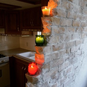 カフェ内装 赤レンガ積みの壁はモルタル造形