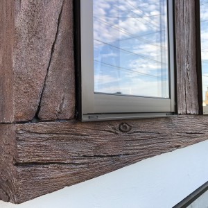 サッシ枠の擬木