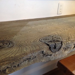 擬木のカウンター天板