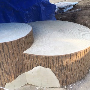 公園遊具の擬木