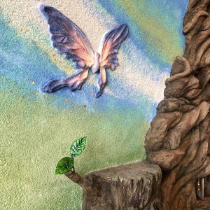 擬木と蝶々